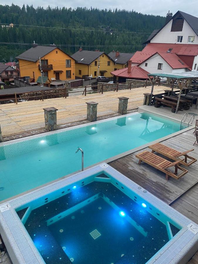 гук ресторанно-готельний комплекс *